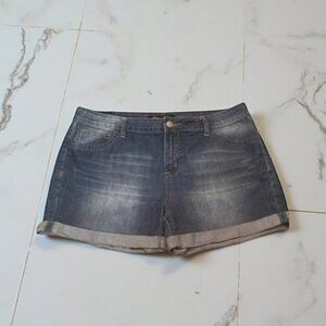 Love Indigo Stretch Denim Cuffed Jean Shorts